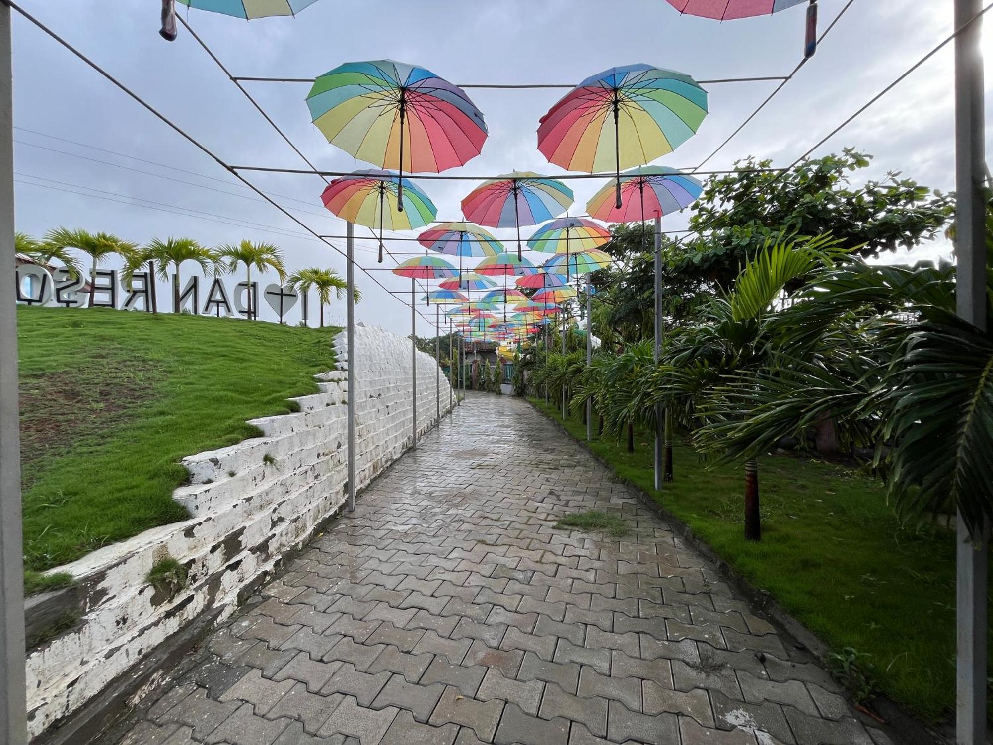 Dan Resorts & Weddings Boisar Exterior foto